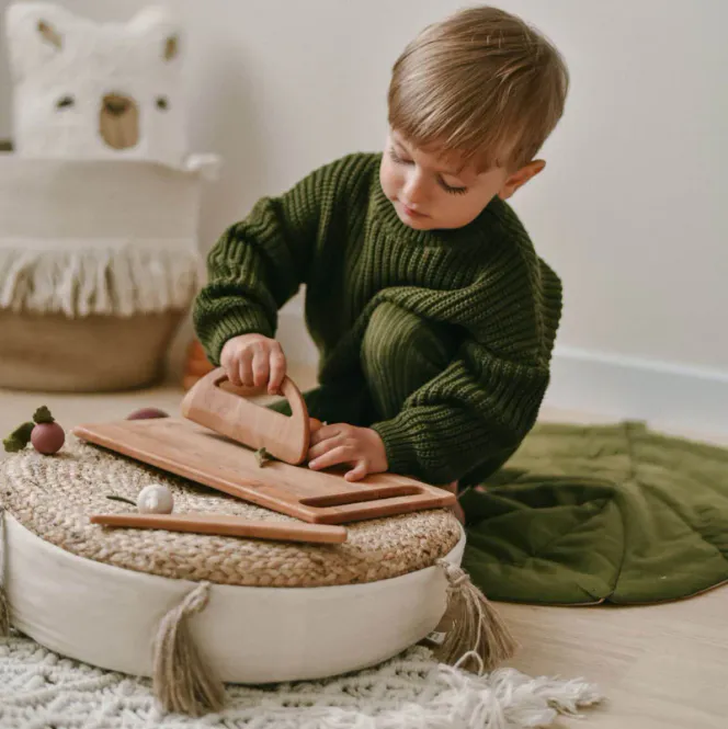 Hovedbilde Skjærefjøl og kniver i tre  